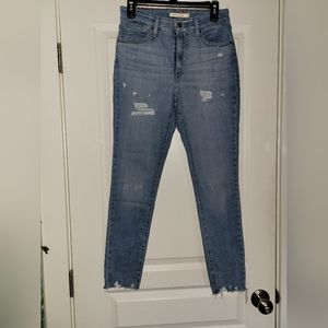 Levi's High waisted distressed Skinny Jeans